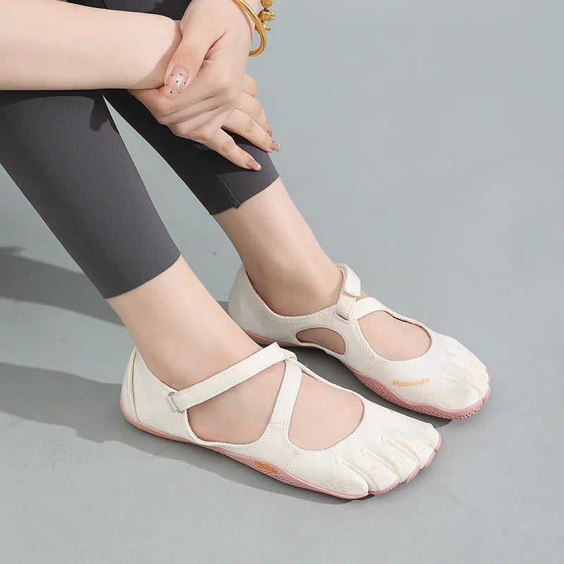 Women‘s Five Toe Shoes with Loop Strap - Barefoot Minimalist Flats for Hiking, Yoga, Gym Quick-Dry Water & Everyday Casual Wear